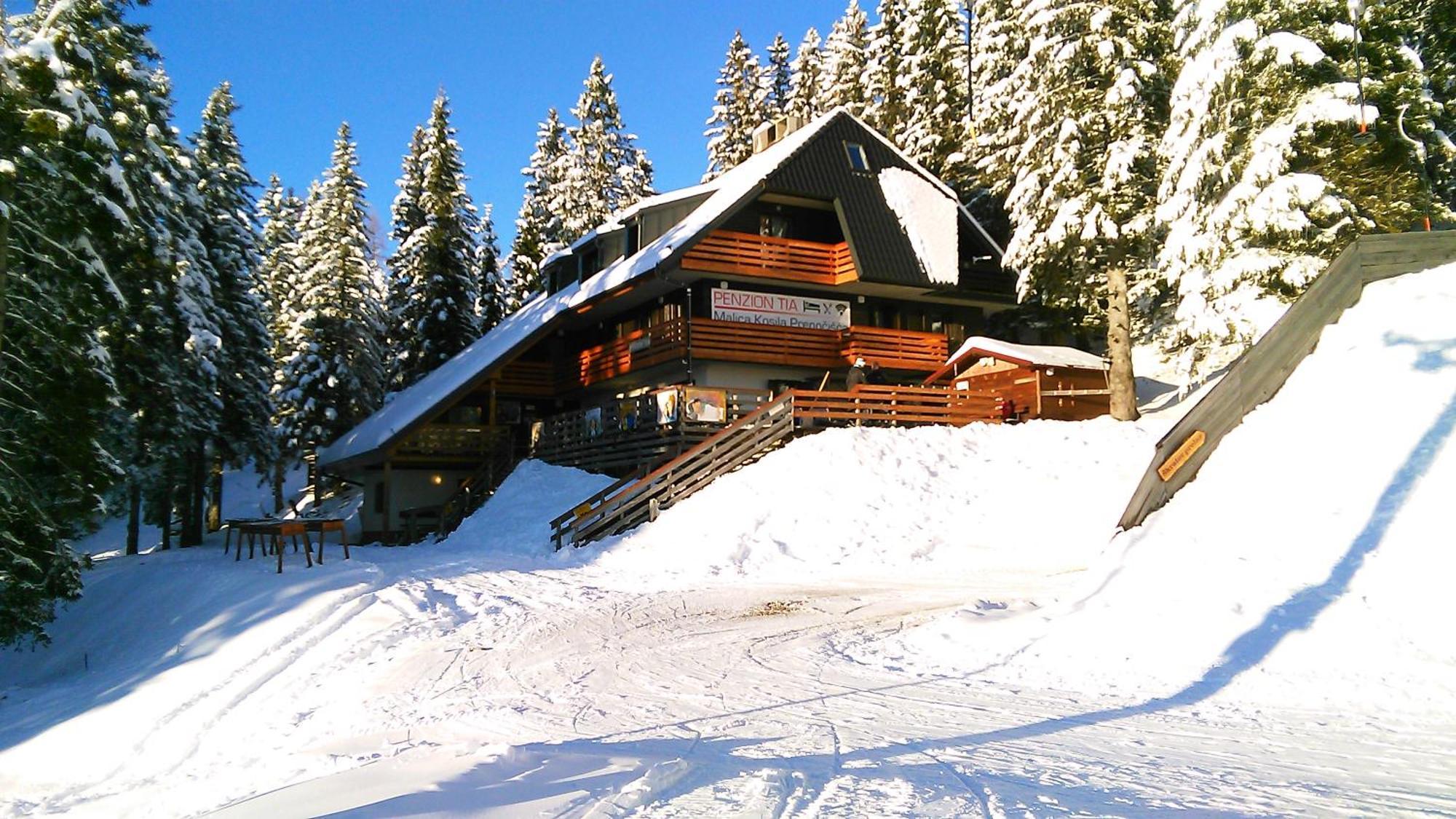 Accommodation And Restaurant Tia Cerklje na Gorenjskem Luaran gambar